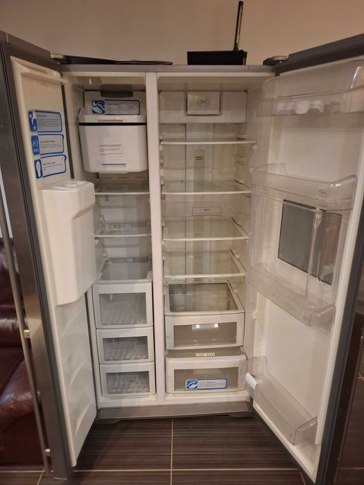 Хладилник BEKO  и фризер  Snaige