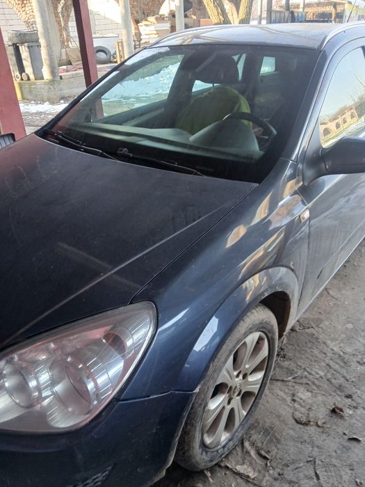 Masina opel astra
