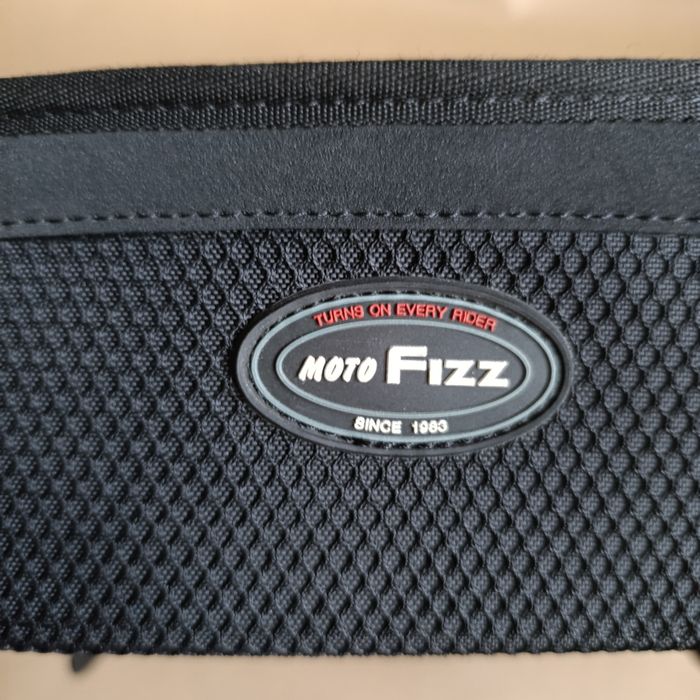 Сумка на бак Moto Fizz MFK-084 Slant Tank Bag M - Дорожные сумки 
