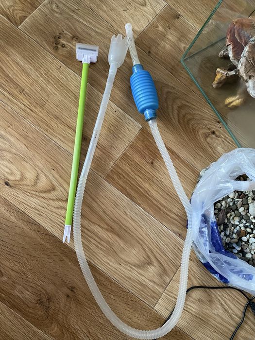 Аквариум со всеми принадлежностями