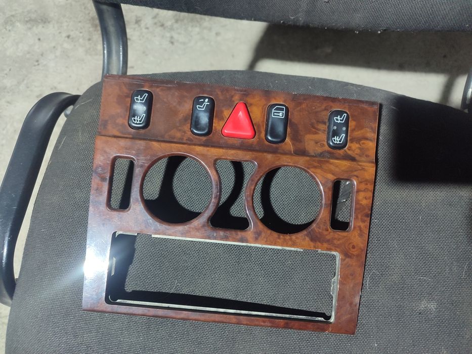 Запчасти на Мерседес W210 лупар Е200 Е230 Е280