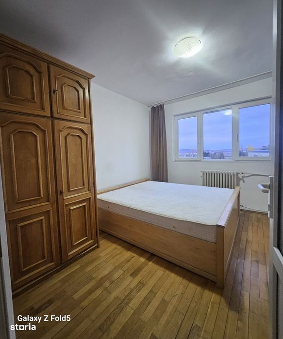 Apartament cu 3 camere de închiriat – pentru echipe de muncitori!