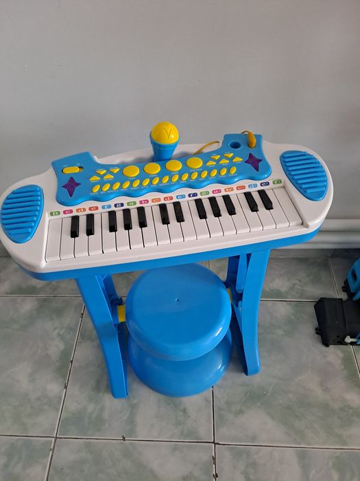 Orgă pentru copii, de jucărie
