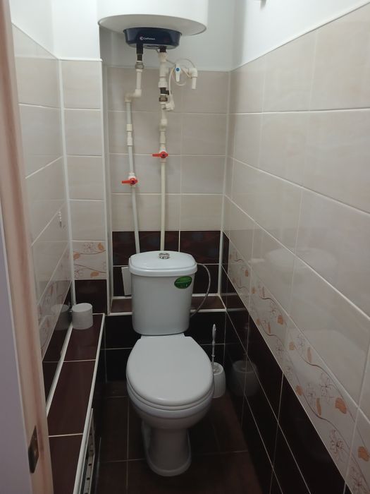 Продам 1 комн кв .В центре  АЛГИ.