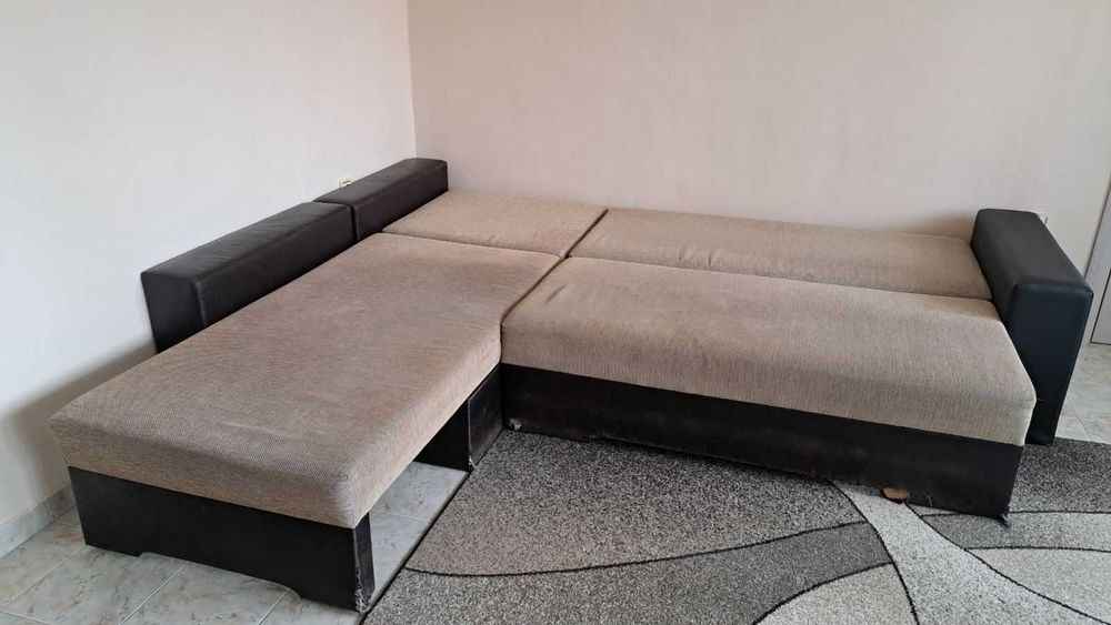Ъглов диван  с възможност за лява или дясна позиция