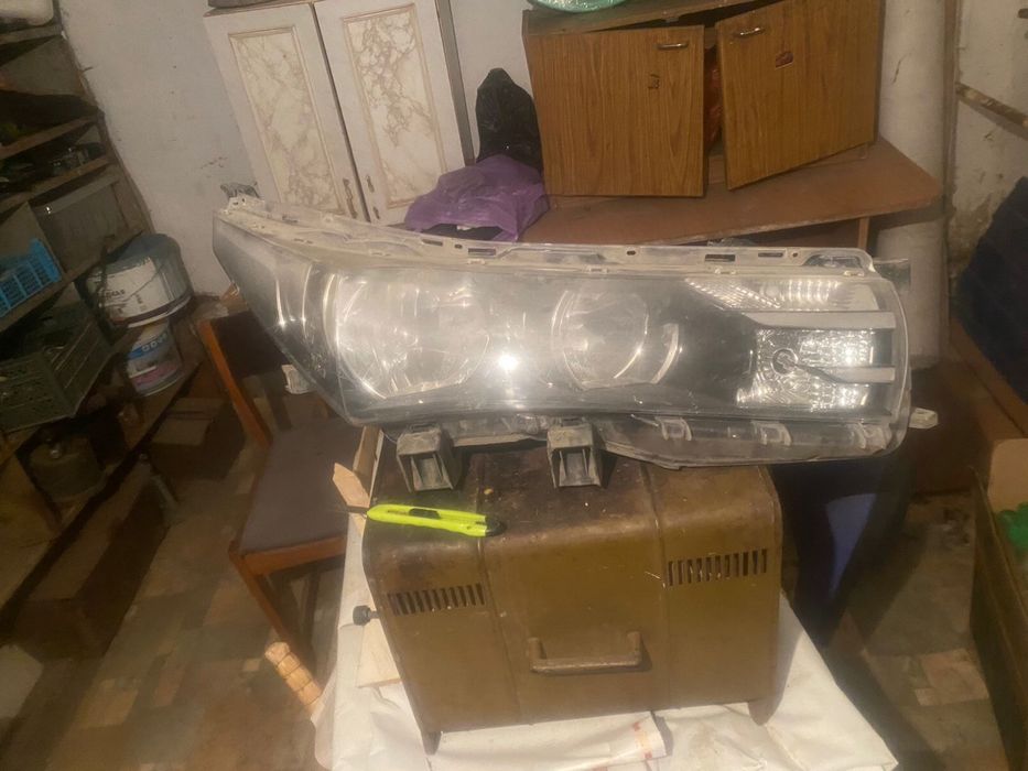 Фары для toyota corolla 2016