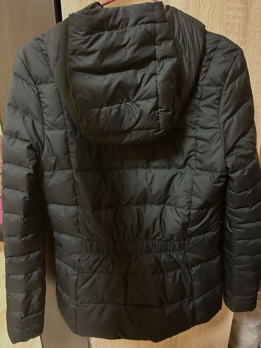 Дамско яке Nike.