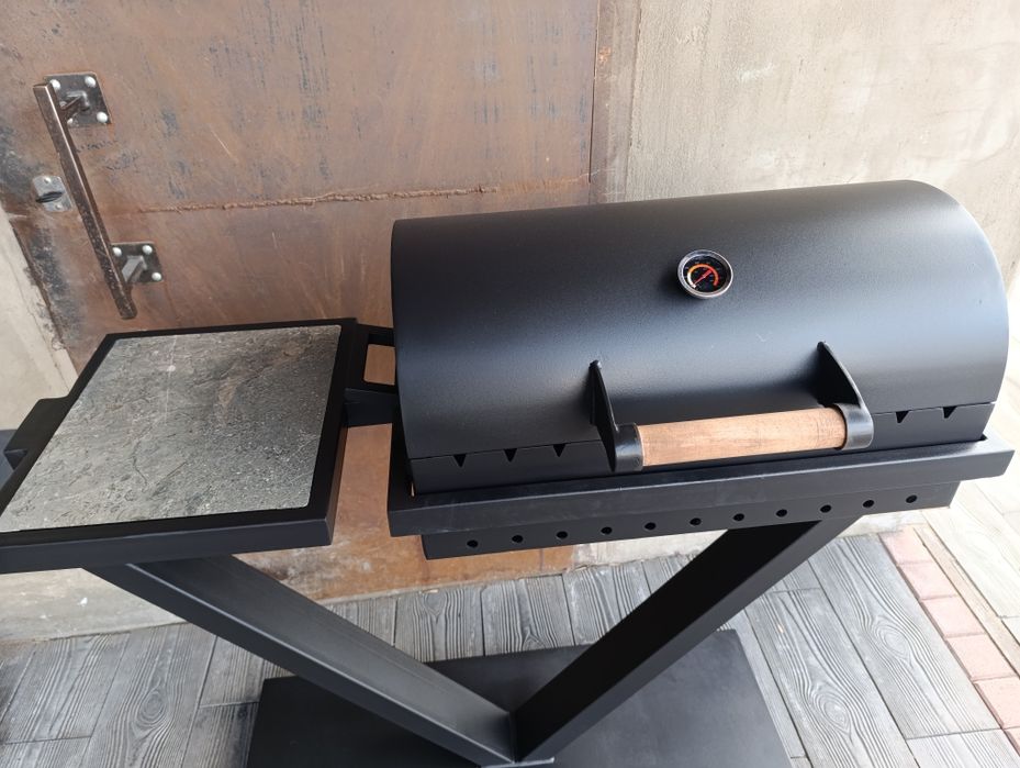 Мангал с подстольем