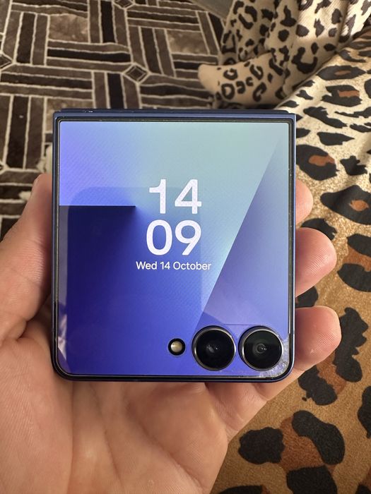 Vand samsung galaxy Z Flip7
