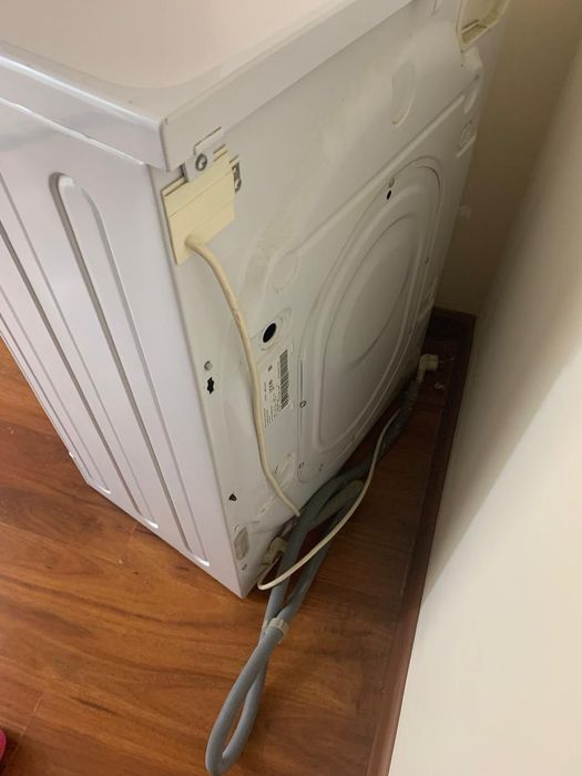 Indesit WISE 10 (CSI)  стиралка