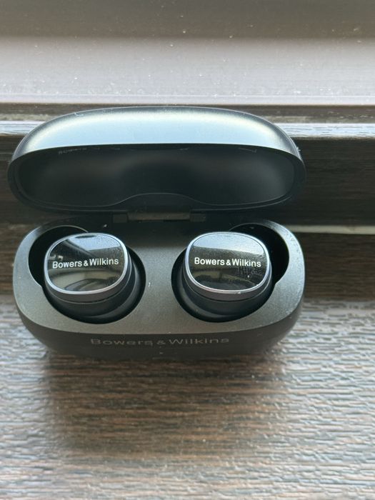 Наушники Bowers & Wilkins Pi8