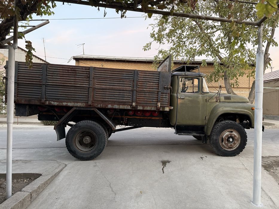 Зил 130 сотилади срочно