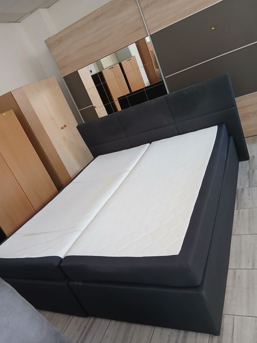 Mobilier adus din Austria