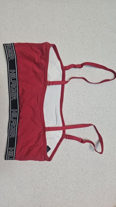 Vând bustiera Tommy