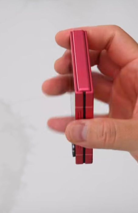 Samsung Z Flip 7 nou rosu