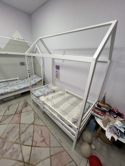 Кроватки домик из дерева