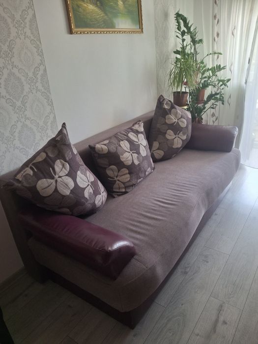Vand canapea extensibil și dulap