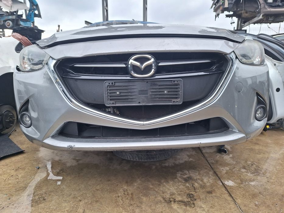 Предна броня Mazda 2 / Мазда 2 2016г.