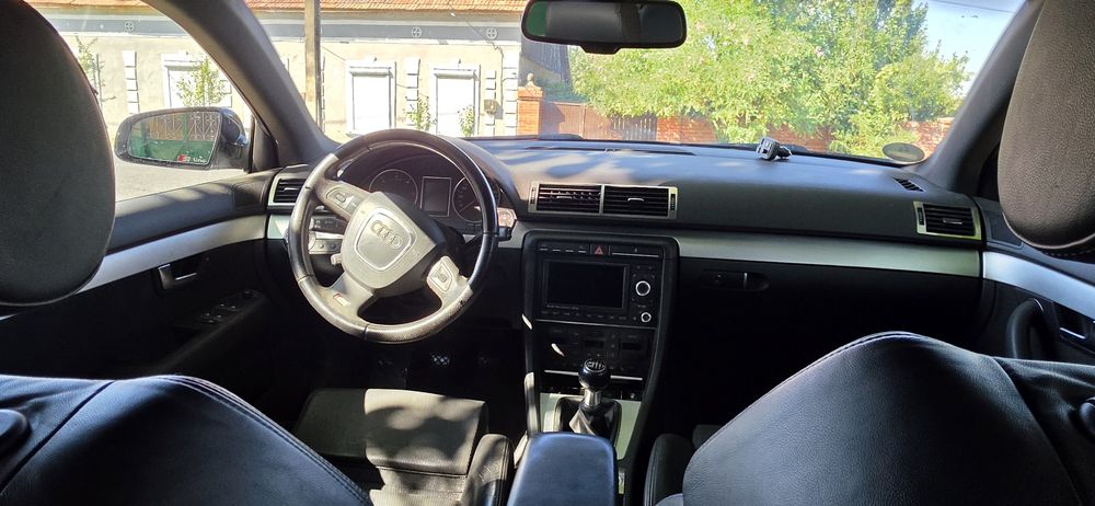 Audi a4 avant s line