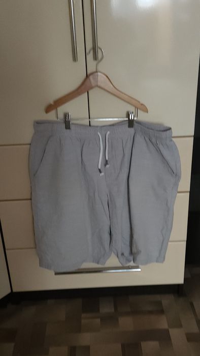 Продам мужские шорты б/у