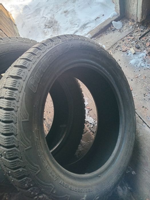 Продам зимние покрышки 2штуки