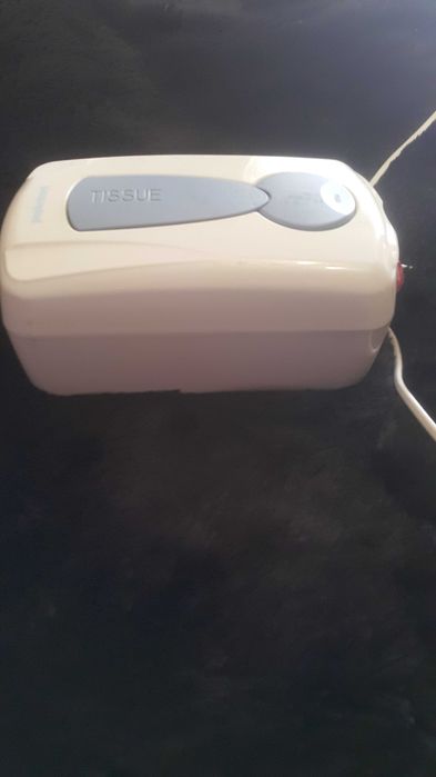 Подгряващ уред за бебешки шишета и кърпички