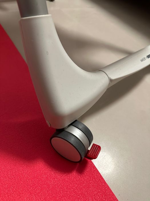 Детско столче за хранене Peg Perego PRIMA PAPPA Follow Me, Много запазено, всички аксесоари, произведено в Италия