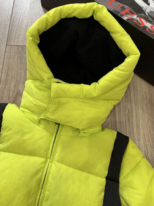 GUESS детски унисекс космонавт-ски гащеризон с качулка