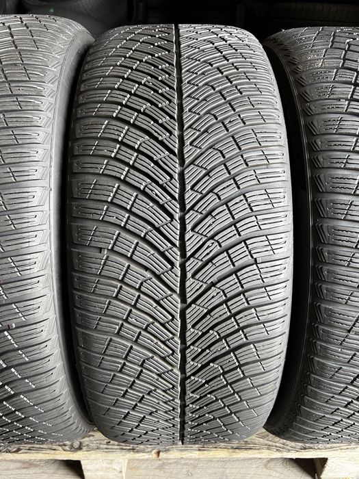4 anvelope iarna 255/45/20 , Pirelli , DOT 2025 , 6.5 mm !