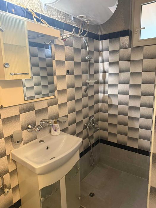 Дава се под наем Двустаен апартамент в София, Хиподрума - 60 кв.м за 548.25 € - Снимка #3