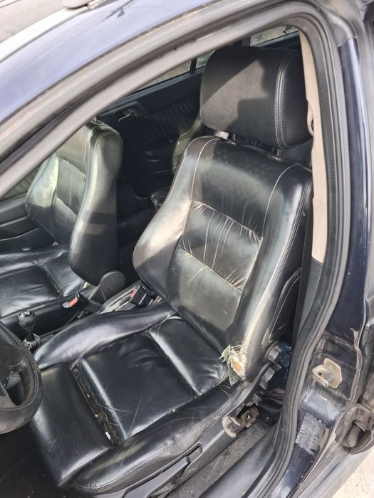 Vând interior opel astra g!
În stare destul de bună!
Scaunele față cu