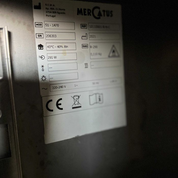 Masa frigorifica refrigerare cu salatiera