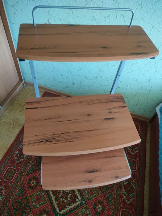 Стол компьютерный