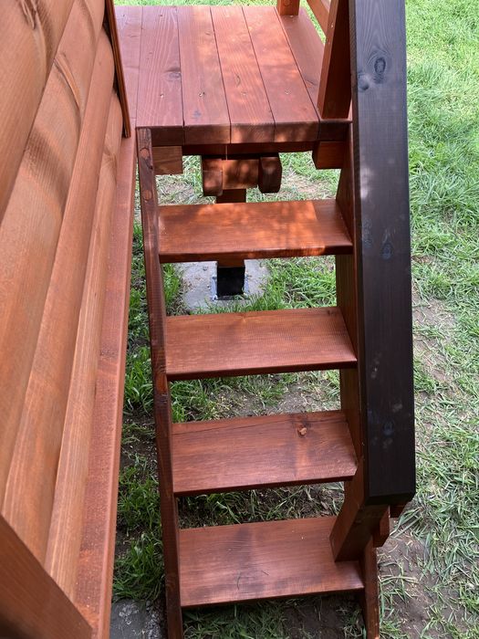 Луксозни кучешки къщички (по поръчка)