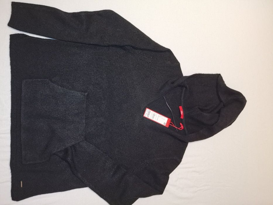 Vand bluza cu gluga si buzunare S Oliver