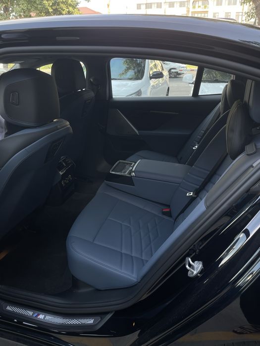 BMW i5 eng full 40L 2025
