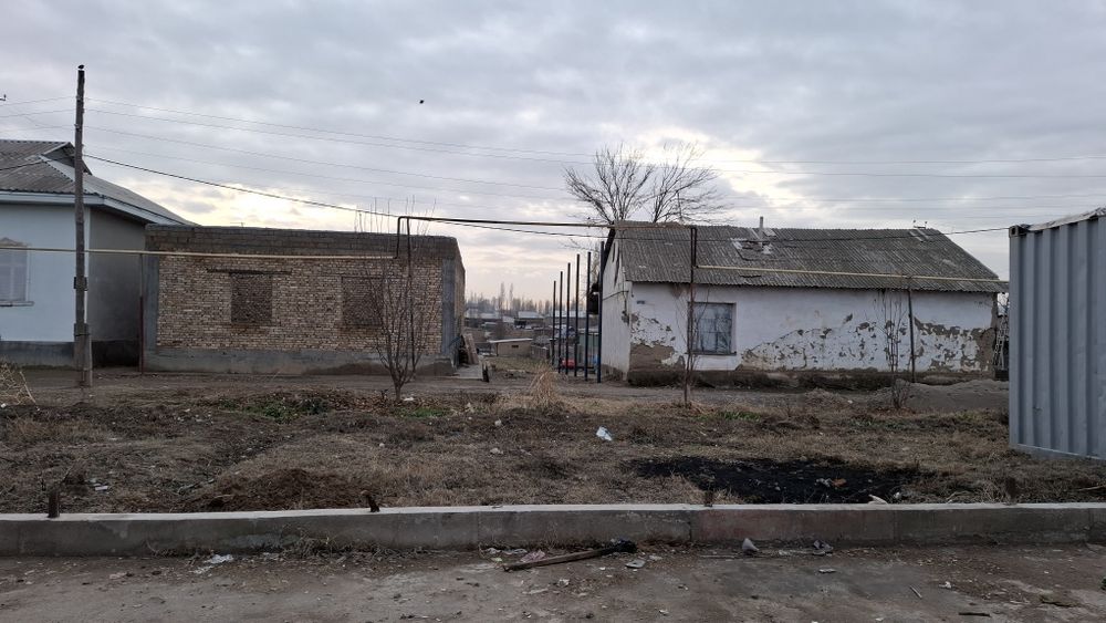 Er uchastkasi sotiladi 20 sotx kadastr hujjati bor