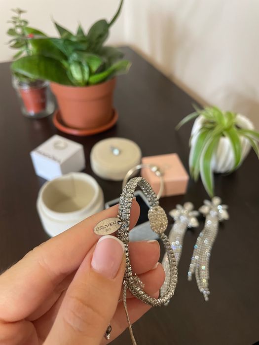 Гривна Lotus Silver