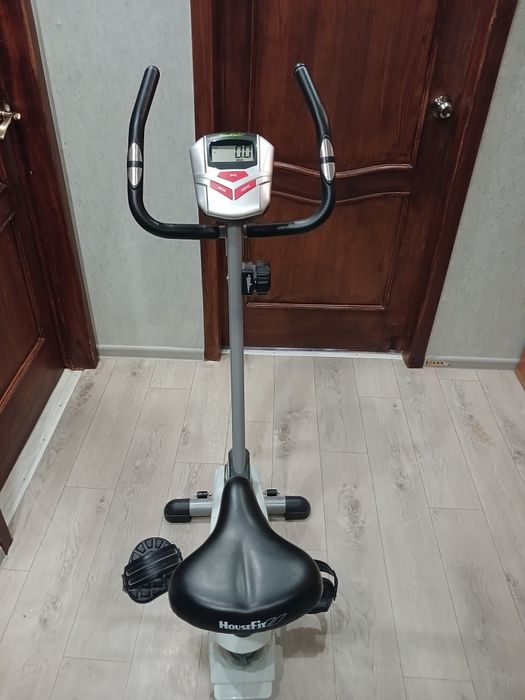 Велотренажёр house fit