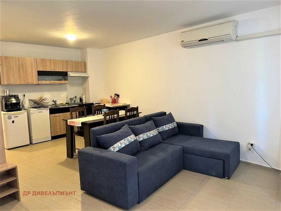 Дава се под наем Двустаен апартамент в Несебър - 65 кв.м за 205 € - Снимка #2