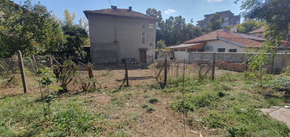 Дава се под наем Парцел в Търговище, Вароша - 350 кв.м за 102 € - Снимка #2