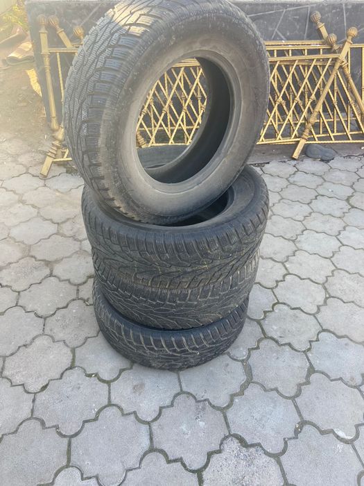 Шины зимние комплект