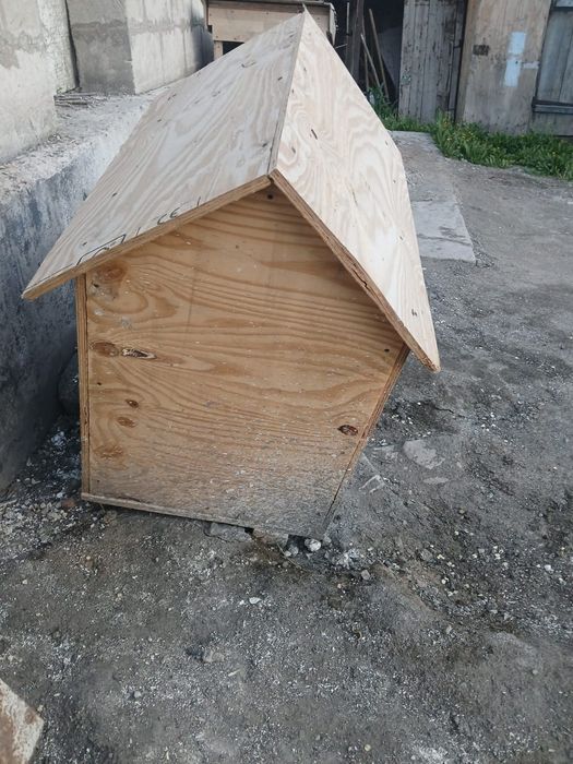 Будка для большой собаки