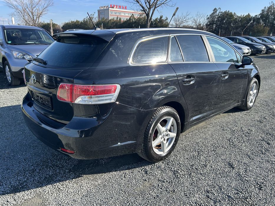 Toyota Avensis 2011г.