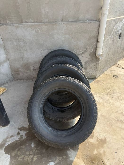 Продам шины.Комплект
