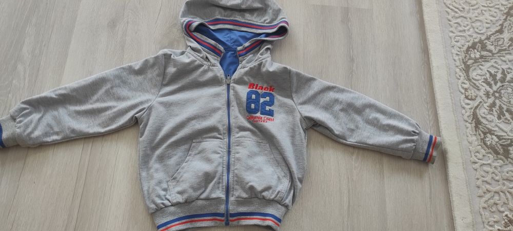 Запазено двустранно яке размер 116