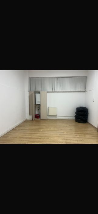 Proprietar, inchiriez spatiu  comercial, strada Banca Nationala