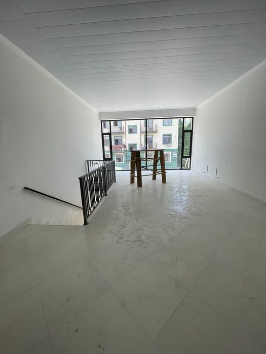 Тайер Бино сотилади центр жойда жойлашган