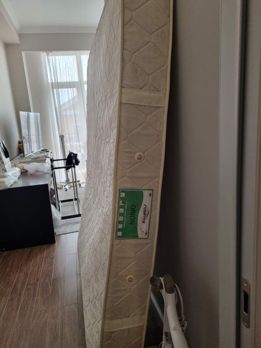 Матрас  и размер  200×180