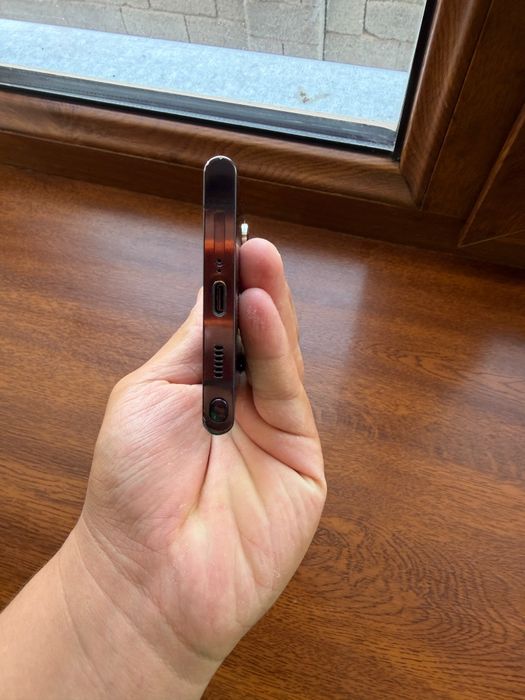 Продоеться Galaxy Samsung S22 Ultra